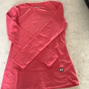 Under Armour Fitted Long Sleeve Shirt - Size L